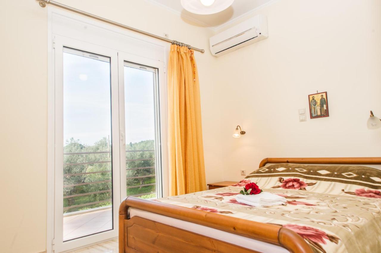 Cozy Flats In An Olive Grove By The Sandy Beach Kánalos Dış mekan fotoğraf